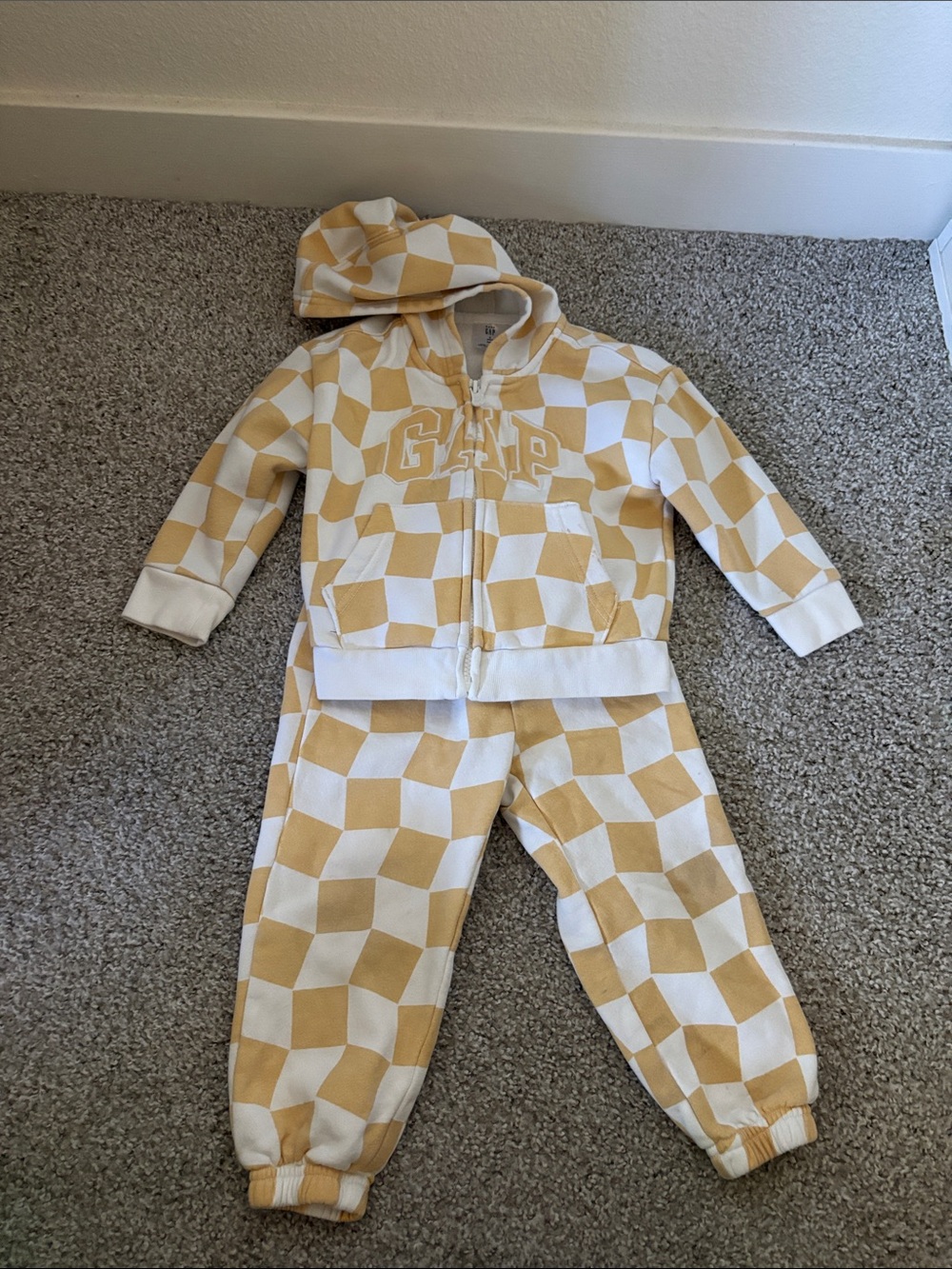 GAP Yellow and White Checkerboard Hoodie & Joggers Set